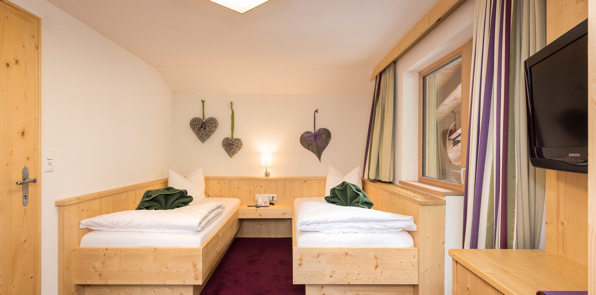 Zwei Einzelbetten oder Zweibett-Zimmer in der Natur-Kuschelkammer Juchee